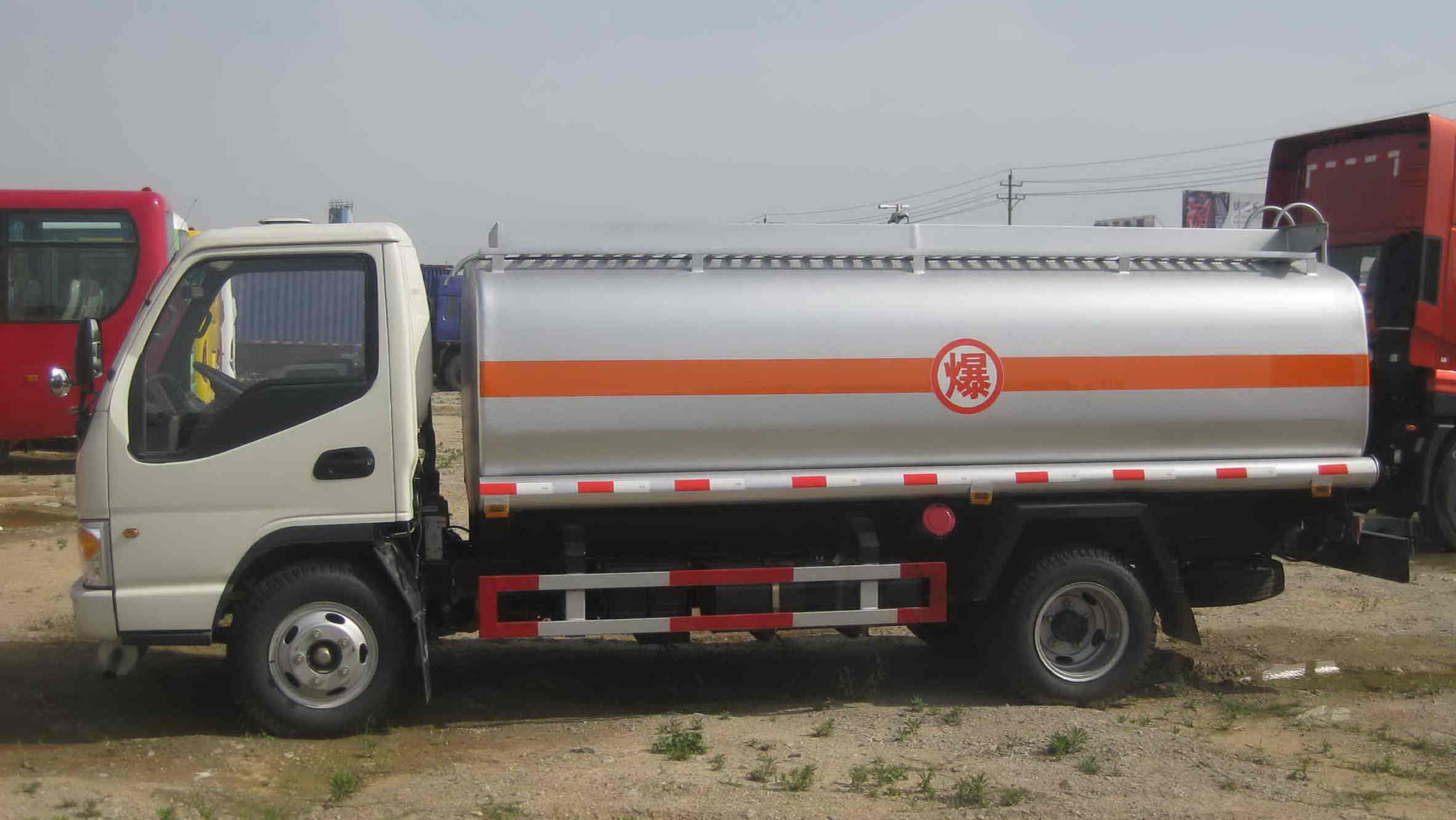 江淮骏玲加油车