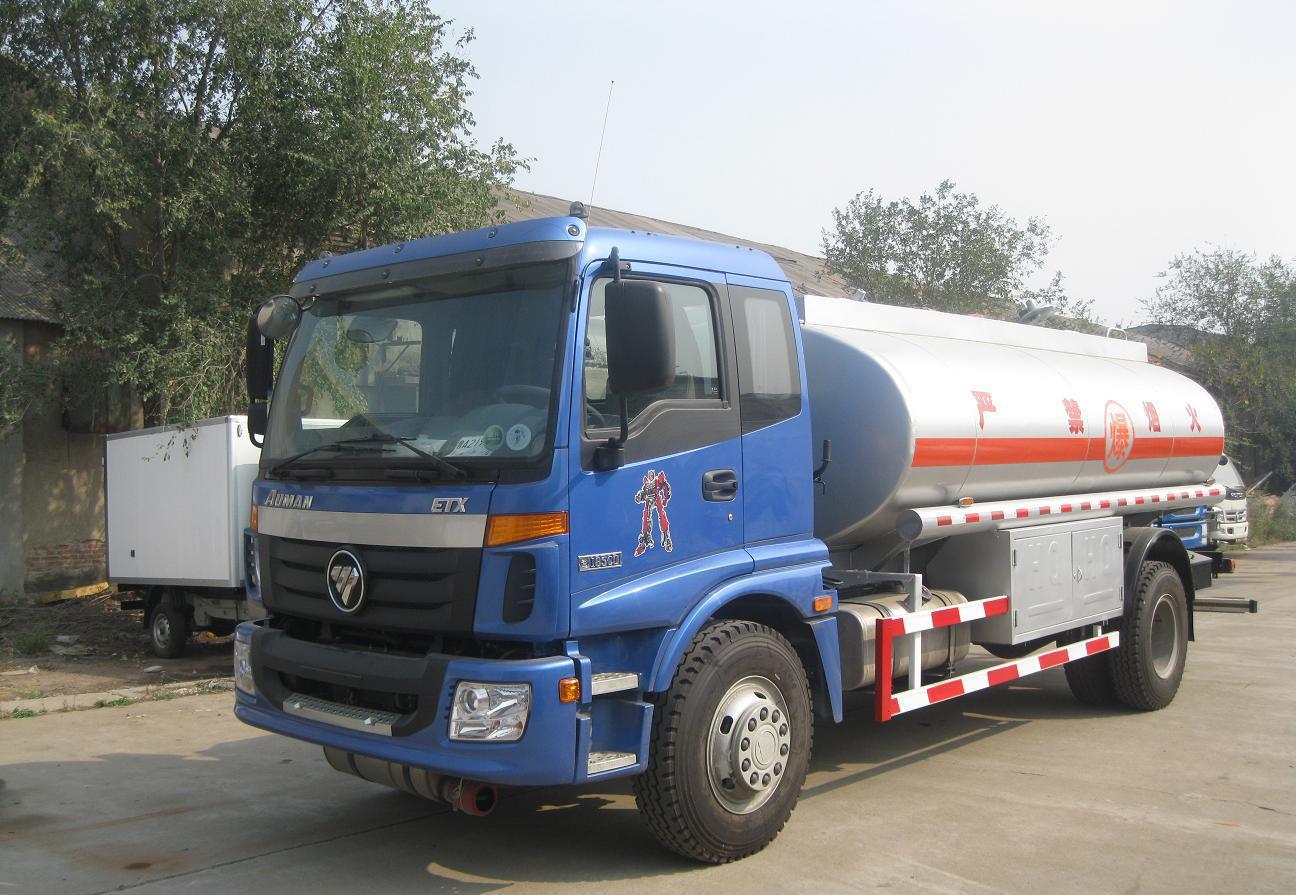  福田欧曼单桥加油车