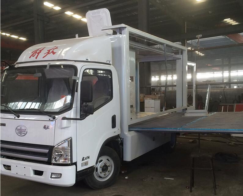  一汽国五宣传车