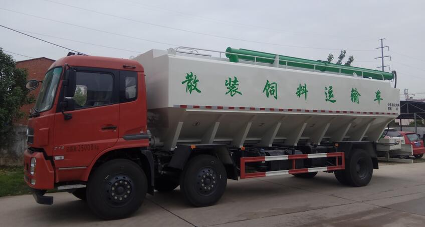  东风天锦小三轴散装饲料运输车