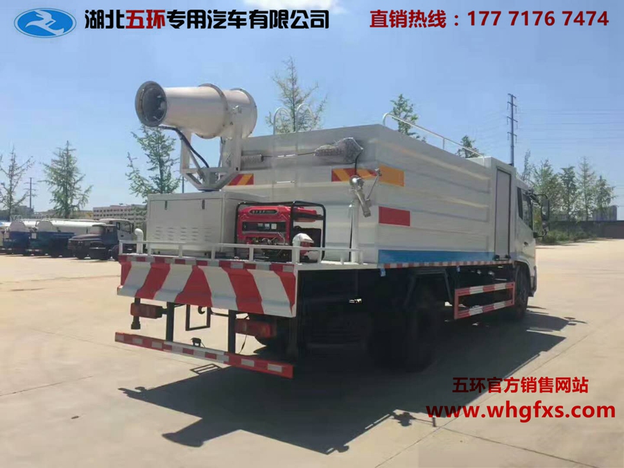  东风天锦 大型 高速护栏清洗车