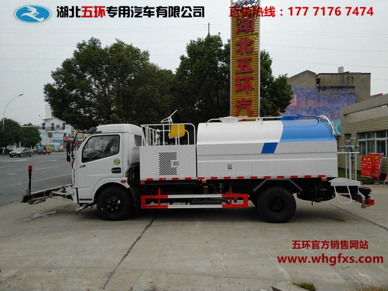  东风8吨路面冲洗车