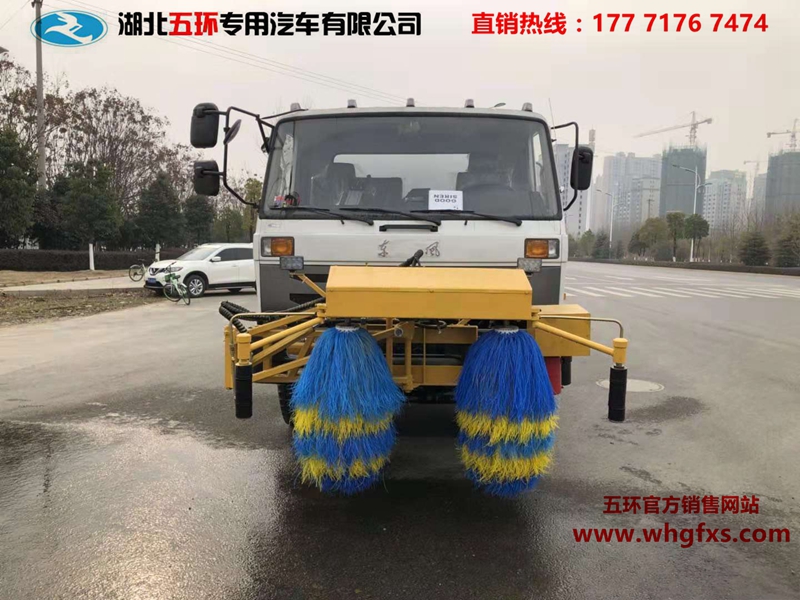 东风系列 超大型 高速护栏清洗车