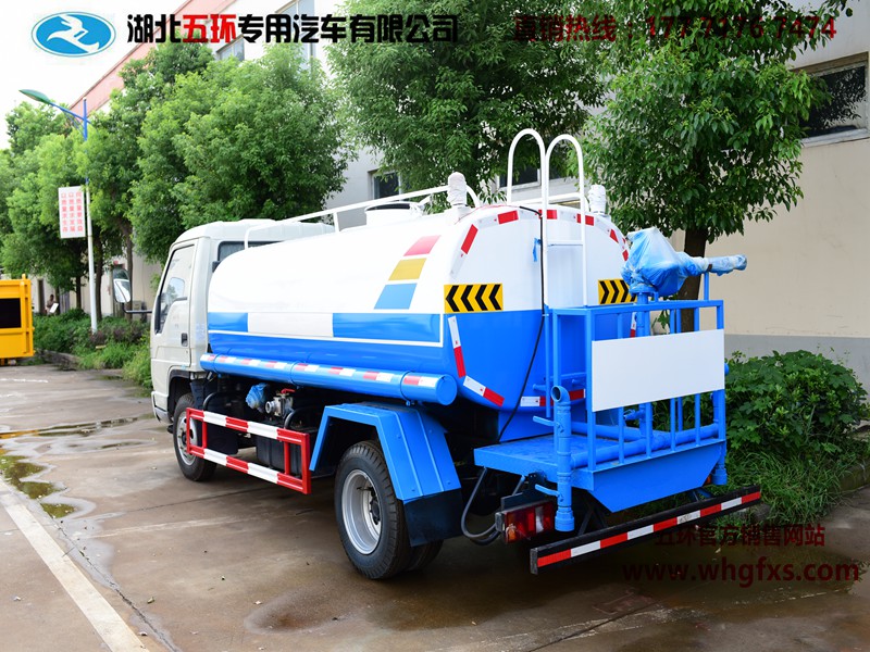 福田时代小卡之星3吨洒水车