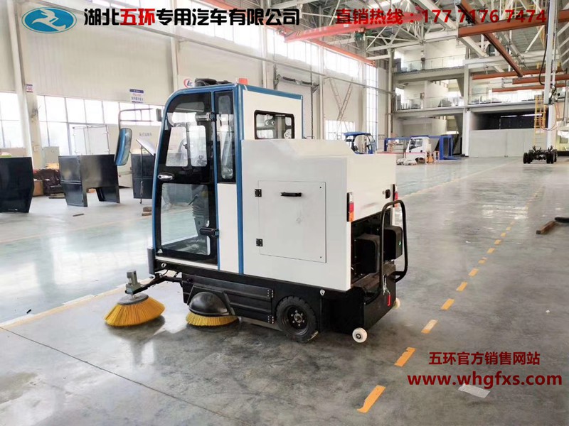 CL1900 小型电动清扫车